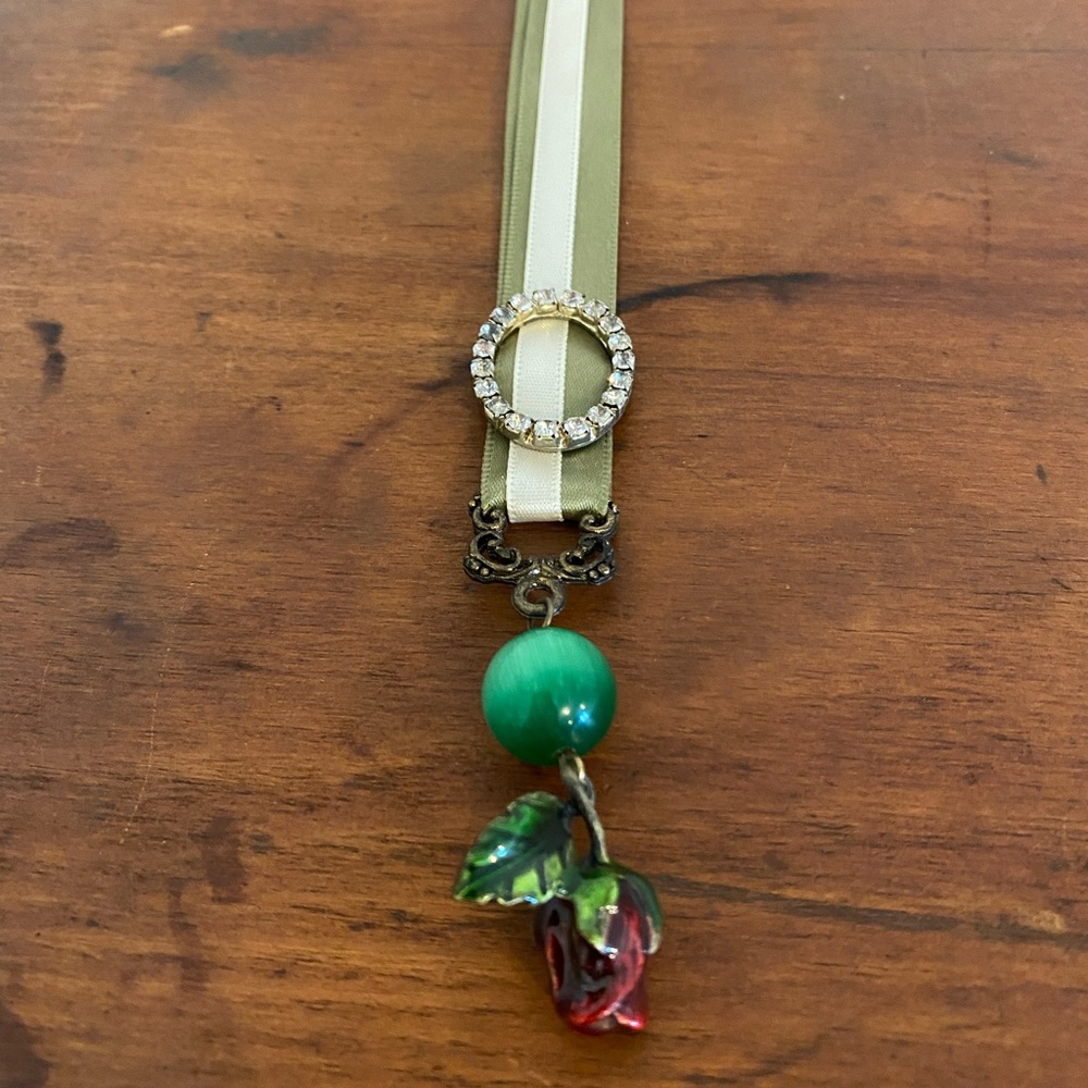 Rose and ribbon bookmark